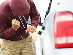 Банда несовершеннолетних, грабивших автомобили в Златоусте, пойдет под суд