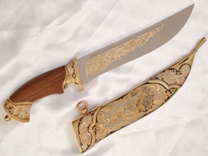 На трассах Южного Урала продают подделки ножей златоустовских оружейников