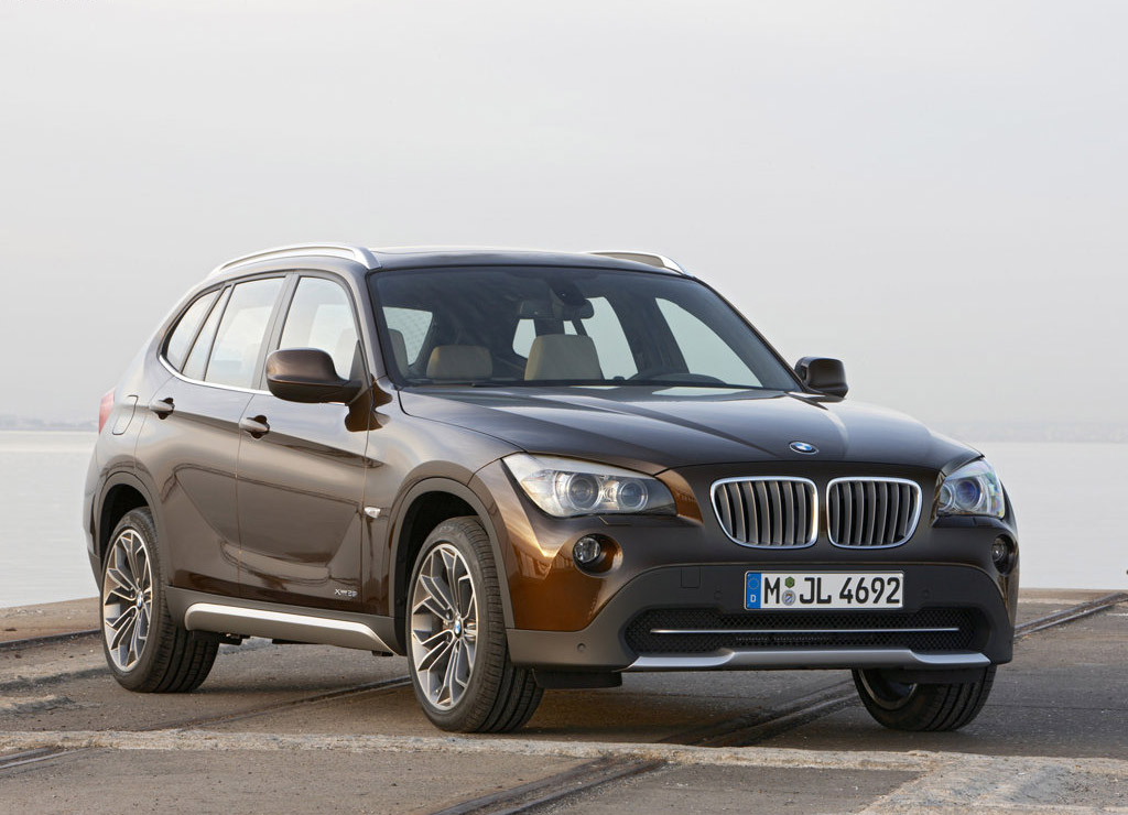 BMW X-1 засветилась в Нюрбургрине